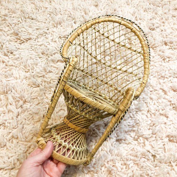 Vintage Sm. Wicker Cream & Black Plant Chair Stand